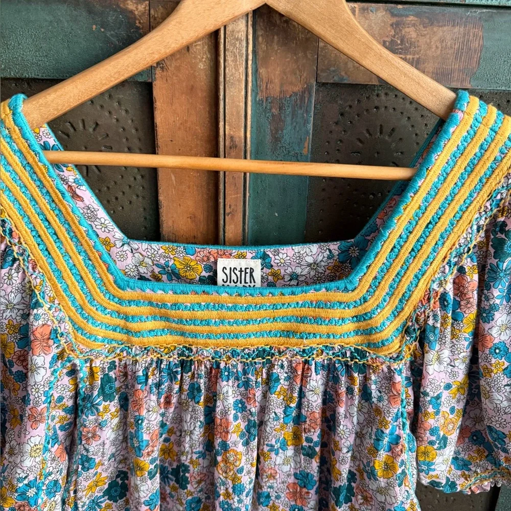 Sister Mary Patsy Blouse - Picture 3 of 9